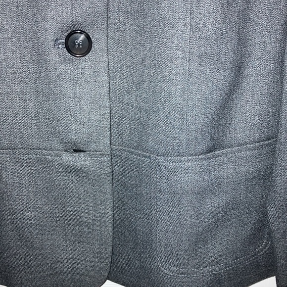 Dark grey Jones New York blazer in women’s size 4. - Picture 4 of 5